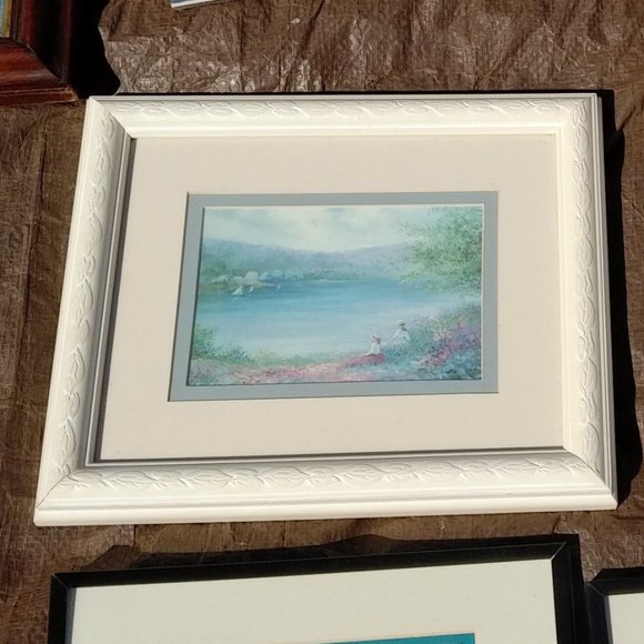 TWO WOMEN WATCHING SAILBOATS ON A SERENE LAKE PRINT IN IVORY WOOD FRAME & 2 MATS - Picture 3 of 8